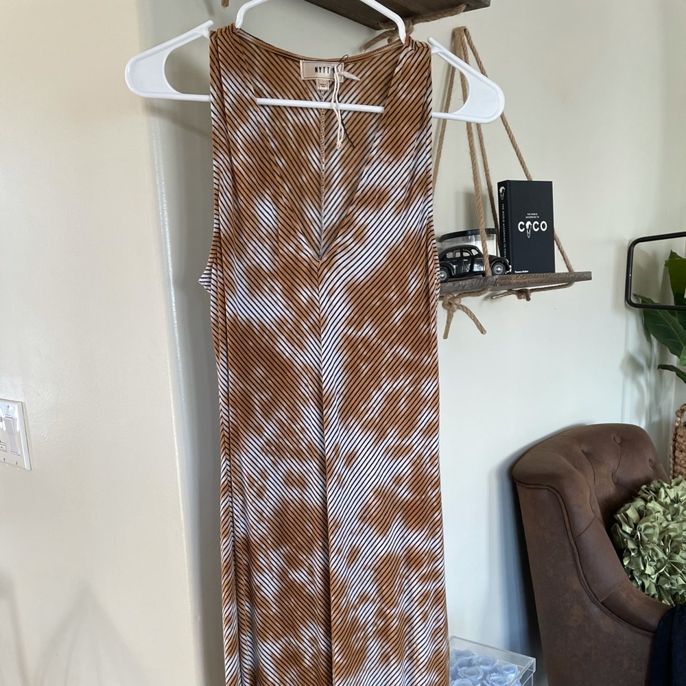 NYTT DRESS